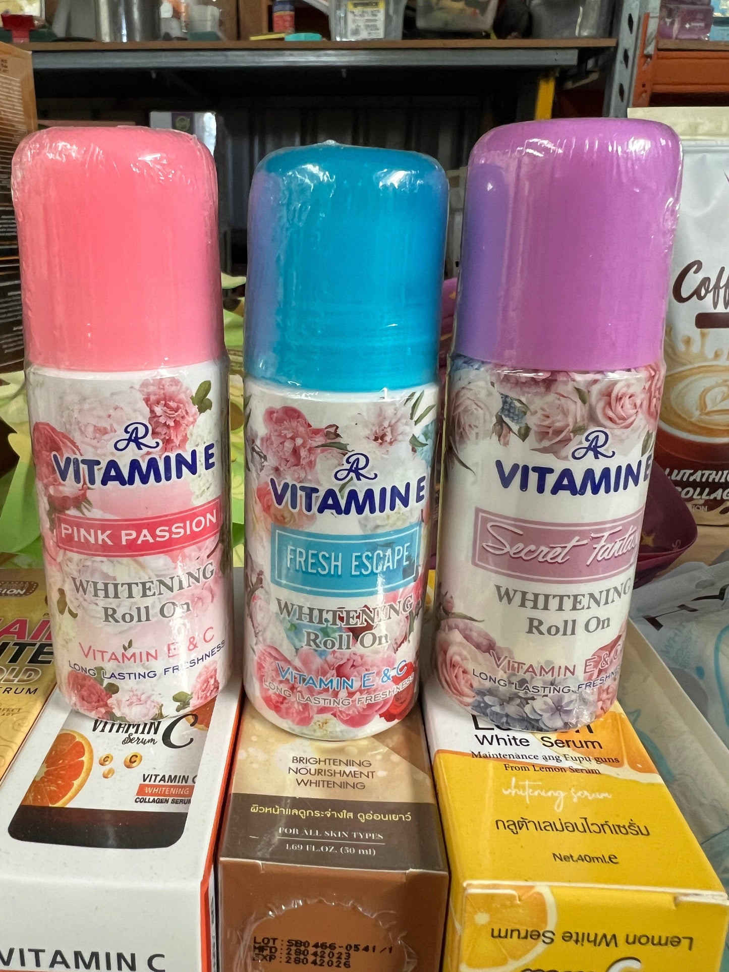 Vitamin E & C Whitening Roll On