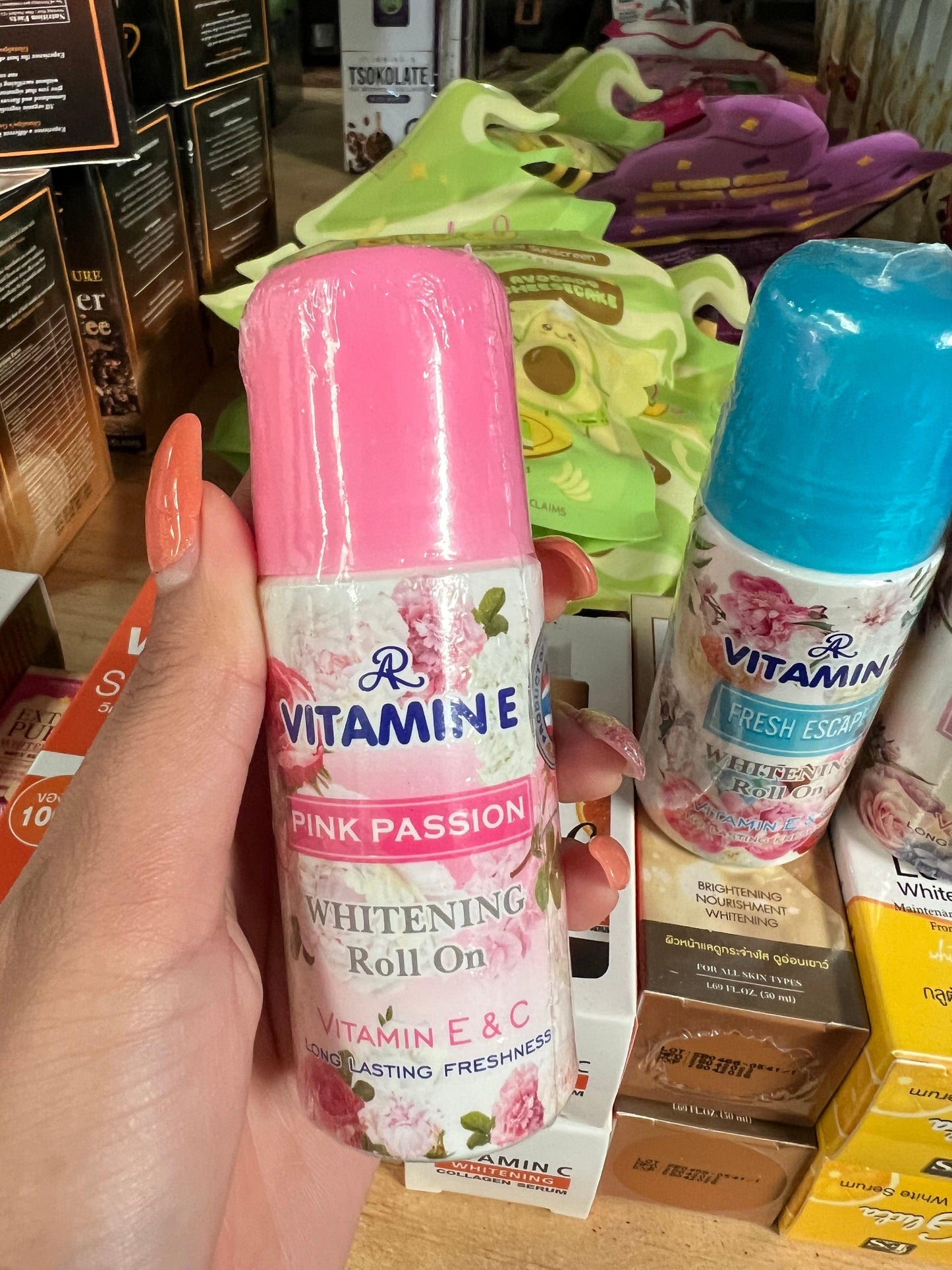 Vitamin E & C Whitening Roll On